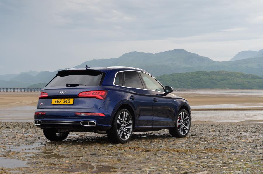  Audi SQ5 3.0 TFSI 2017 года  (UK) (фото 26 из 40)